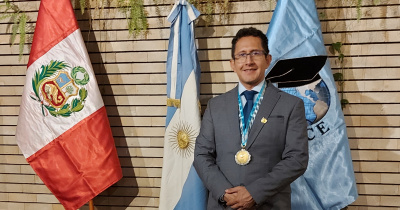 Investigador universitario recibe reconocimiento honorífico Doctor Honoris Causa