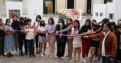 Universitarias participan de la muestra artística “Voces, mujeres y fuerza…” 