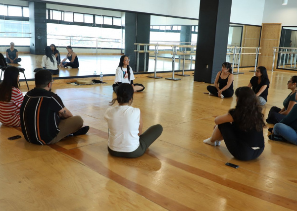 “Coorporal Alchemist, Movimiento Consciente y Técnicas de Autocuidado”, explora la interseccionalidad en el marco de la Agenda 25N