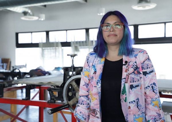 Artista y profesora UG fomenta la producción, rescate y difusión del patrimonio artístico universitario