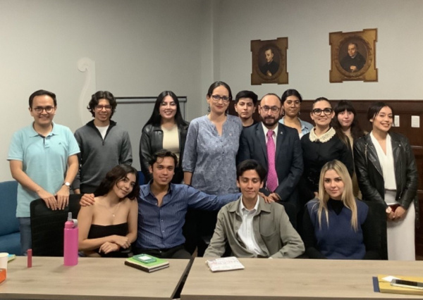 Reflexionan en UG sobre los Derechos Humanos en la aplicación de Inteligencia Artificial