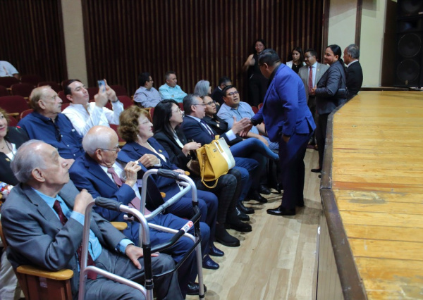 Conmemora la UG los 50 años de la Licenciatura en Ingeniero Metalúrgico 