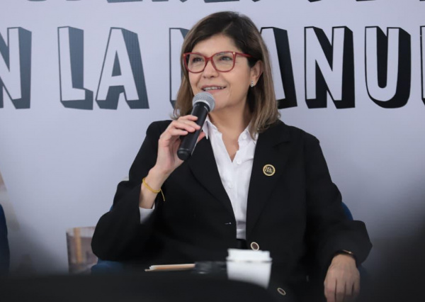 Rectora General de la UG comparte panel con “Mujeres de éxito en la manufactura”