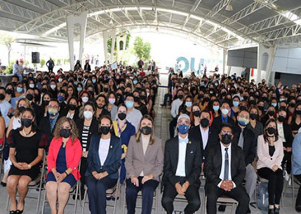 Egresan 373 profesionistas del Campus Celaya-Salvatierra