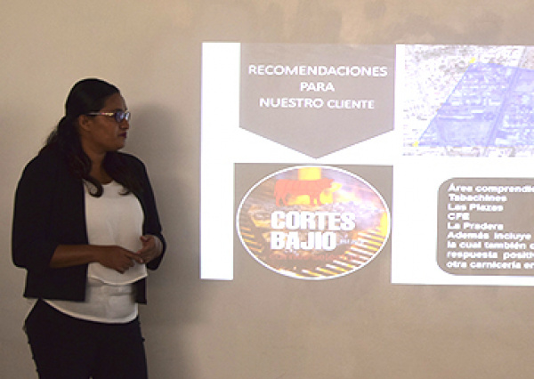 Emprendedores reciben asesoría de estudiantes de Agronegocios