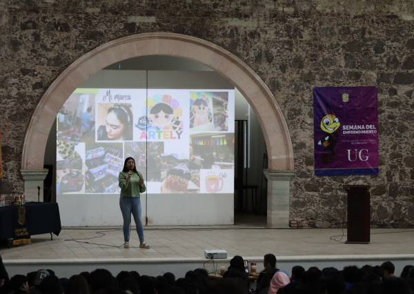 Se lleva a cabo la Semana del Emprendimiento en la Escuela de Nivel Medio Superior de Guanajuato