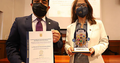 Dirección de Comunicación y Enlace recibe de la Contraloría General certificación del Proceso de Transferencia del Modelo SINBUG-UG