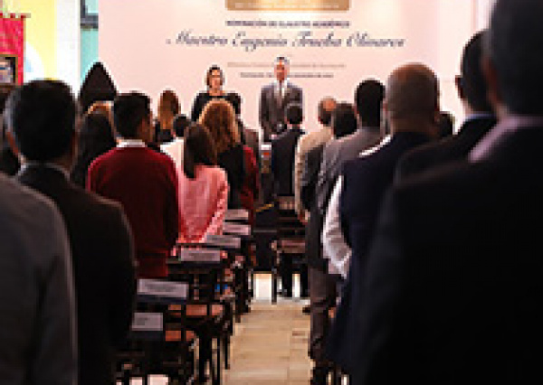  Se realiza la nominación de Claustro Académico en honor del Maestro Eugenio Trueba Olivares a la Biblioteca Central de la UG   