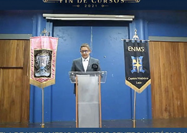 Egresan 467 estudiantes de la ENMS Centro Histórico León 