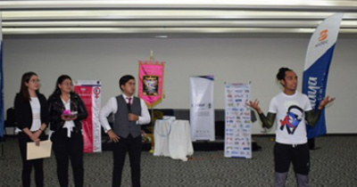 Enseñan defensa personal a mujeres del Campus Celaya-Salvatierra