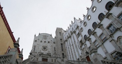 Anuncia UG suspensión de actividades a partir del 17 de marzo