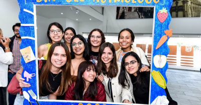 Las y los nutriólogos del Campus León de la UG conmemoran su día en jornada académica