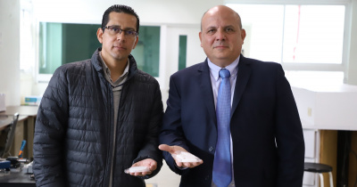 UG patenta inserto estructurado tridimensionalmente para prótesis de articulaciones