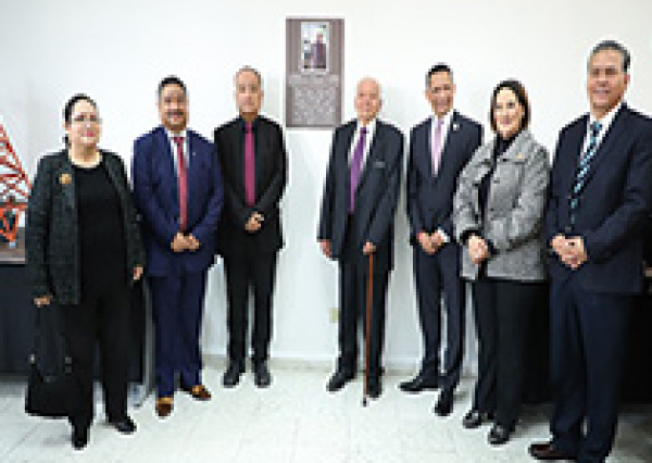 UG reconoce trayectoria universitaria del Ing. Estanislao Zárate Lujano  