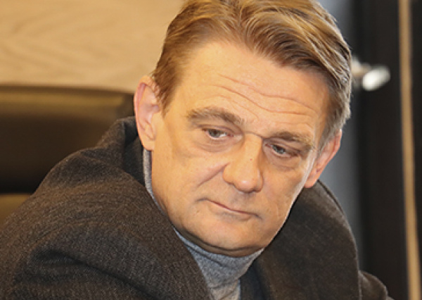 Seguirá el Dr. Kurz al frente del Departamento de Letras Hispánicas de la UG