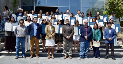 Treinta historias de éxito: la División de Ciencias de la Vida entrega títulos en la UG