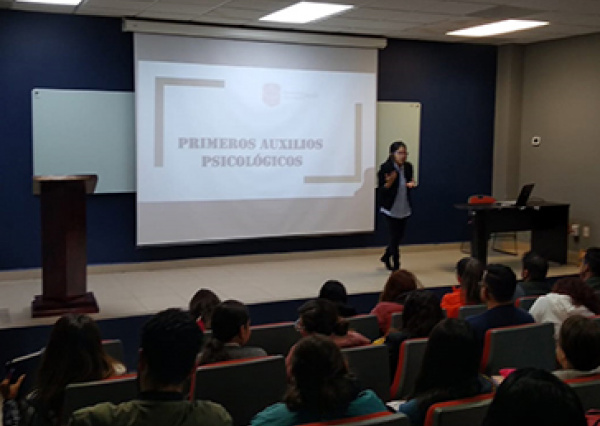 Previenen riesgos con valoraciones médicas a estudiantes de la UG