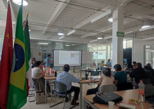 30 docentes de las Escuelas de Nivel Medio Superior reciben actualización sobre divulgación científica