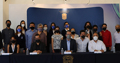 UG entrega reconocimientos a estudiantes delegados de la XXXI Olimpiada Nacional de Química 