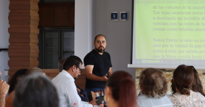 Realizan taller de poesía dirigido al personal docente 