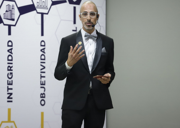 Presenta el Rector del Campus Celaya-Salvatierra de la UG Informe Anual de Actividades 2023 