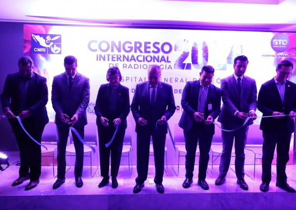 Participa Rectora General de la UG en inauguración del Congreso Internacional de Radiología 2024