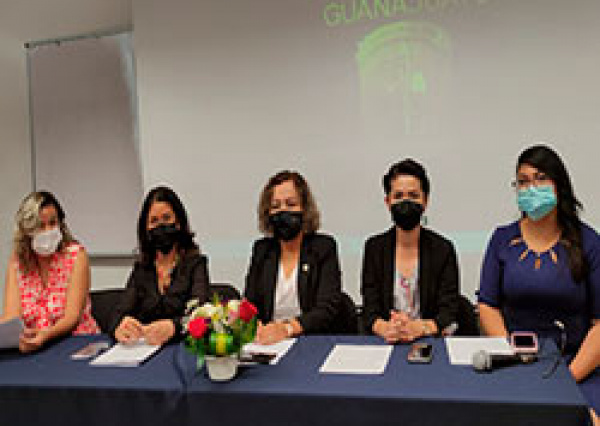 Profesionales de enfermería analizan los factores asociados a trastornos mentales