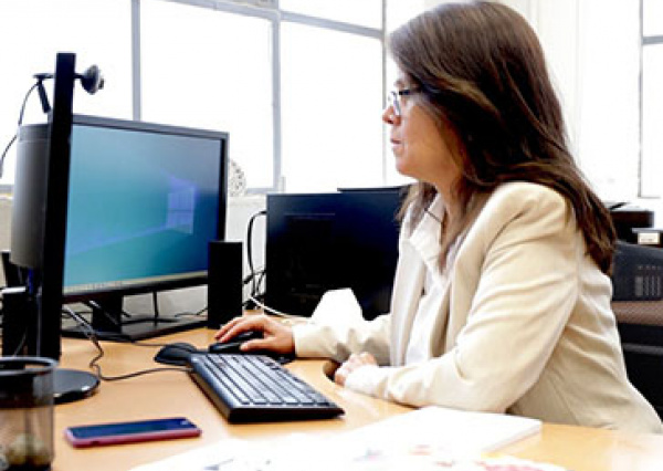 Nombran Vicepresidenta de la AMOCVIES a la Contralora General de la UG 