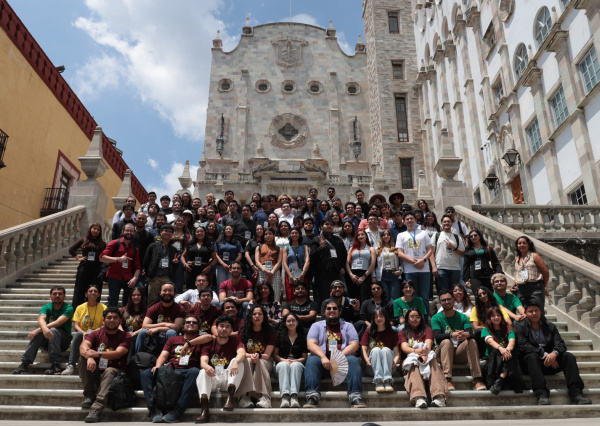 UG se convierte en punto de encuentro para la comunidad estudiantil de astronomía del país 