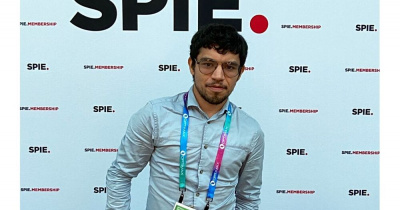 Estudiante de doctorado en Ingeniería Eléctrica en UG, gana beca histórica de la SPIE 