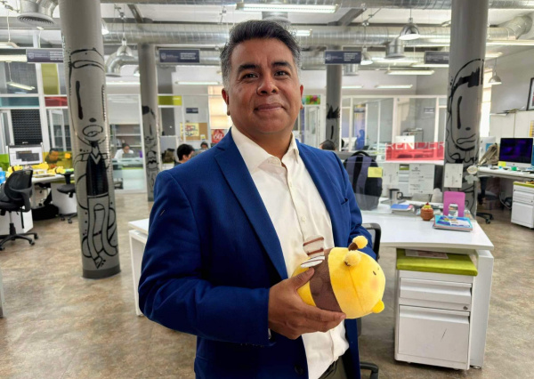 Entregarán Premio ANUIES a profesor de la DCEA UG  