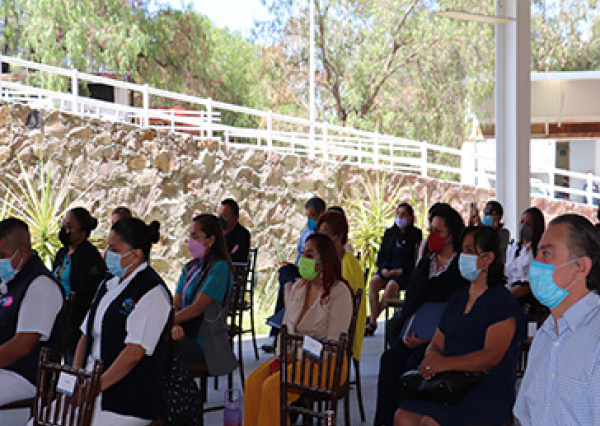 Reacredita COMACE Licenciatura en Enfermería y Obstetricia del Campus Guanajuato  