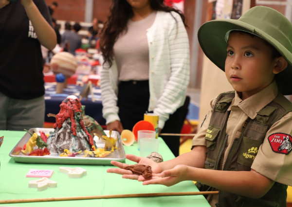 “Lumbreras” fomenta la ciencia desde la niñez