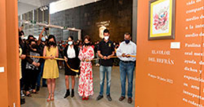 Estudiantes UG dan vida a la exposición “El color del refrán” 