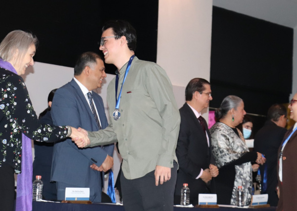 Reconoce Campus Guanajuato UG excelencia académica de comunidad estudiantil