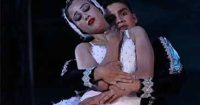 Presenta Compañía de Artes de la UG la obra clásica de ballet “El Lago de los Cisnes”