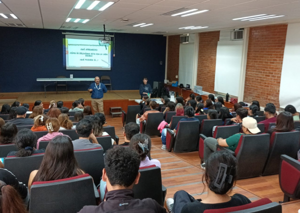Participan estudiantes del Campus Celaya-Salvatierra en actividades sobre movilidad e intercambio internacional