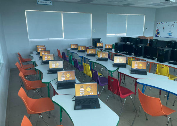 Gamificación y tecnología: Así es el nuevo software que combate la deserción escolar en la UG