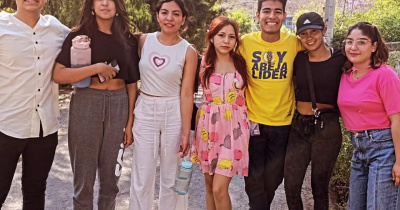 Estudiantes UG obsequian juguetes a infantes de Capulines en Celaya