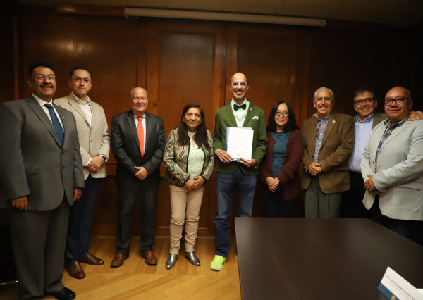 Designan al Dr. Rafael Veloz García Rector sustituto del Campus Celaya-Salvatierra 