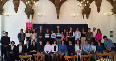 Estudiantes de Nivel Medio Superior realizan 2° Torneo de Debate