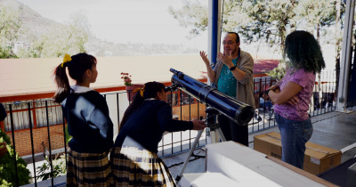 Promueve Comunidad UG vocaciones científicas en las infancias