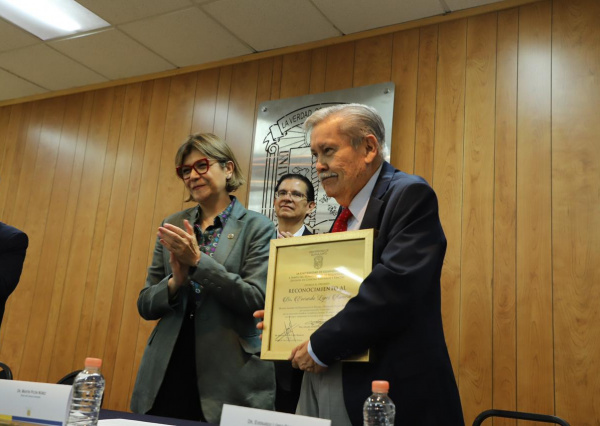 Comunidad UG honra el legado del Dr. Everardo López Romero a su Casa de Estudios