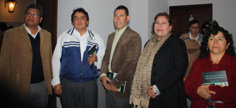 delegacion-peruana-intercambia-experiencias-en-educacion