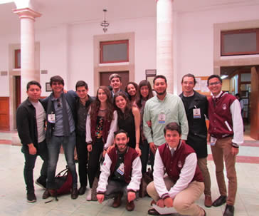 estudiantes-ug-logran-campeonato-en-torneo-de-discursos-de-la-liga-de-debate-ugto-