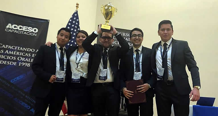 equpo-de-litigacion-oral-ug-ugto