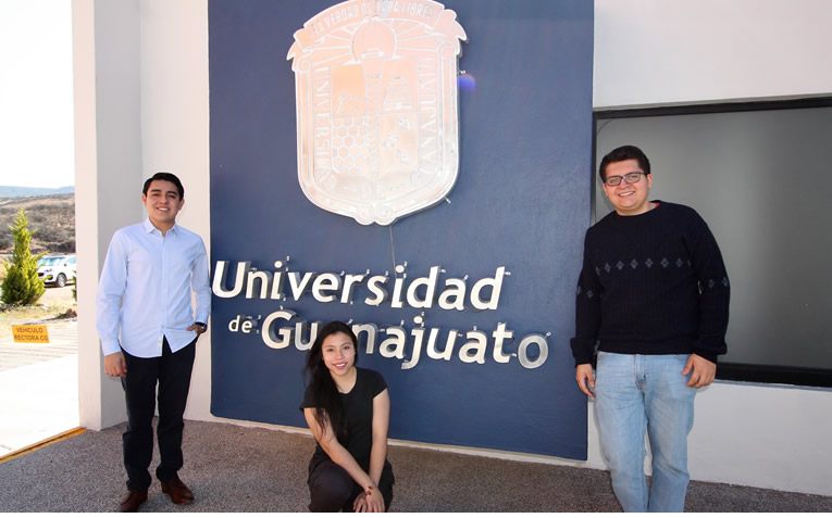 se-preparan-alumnos-ug-para-campeonato-nacional-debate-ugto