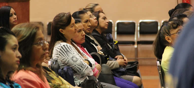investigadores-y-estudiantes-se-reunen-en-congreso-de-salud-ug-ugto