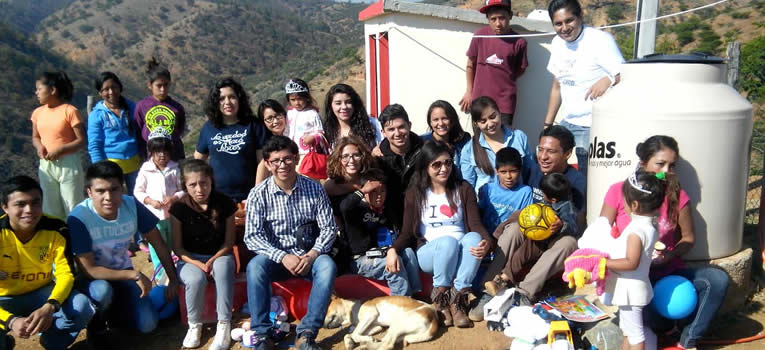 alumnos-universitarios-ejemplo-responsabilidad-social-universidad-guanajuato-ug-ugto