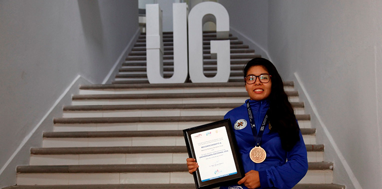 natzieli-sanchez-cruz-judo-universidad-guanajuato-ug-ugto